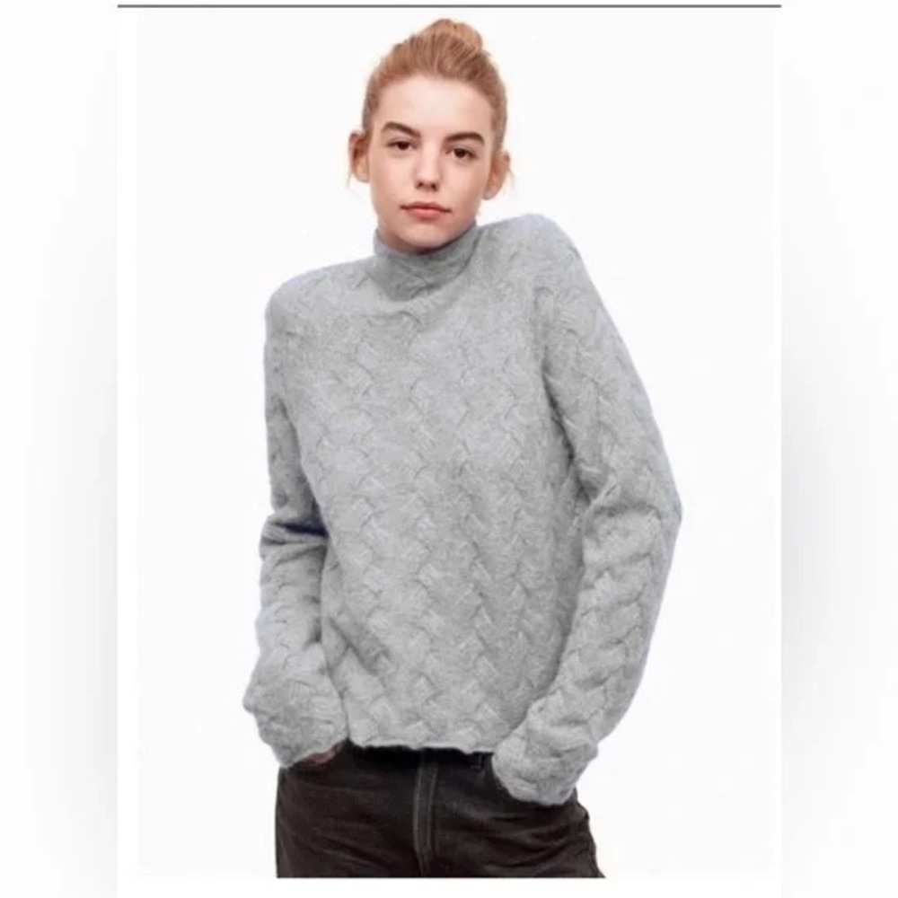 Aritzia Wilfred Free Michal Sweater light grey  Sz S